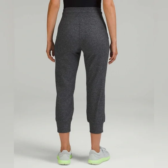 Lululemon Ready to Rulu High-Rise Cropped Jogger - Picture 2 of 5